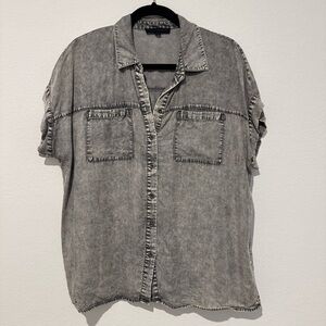 Jane and Delancey Black Acid Wash Short Sleeve Button Down Top
